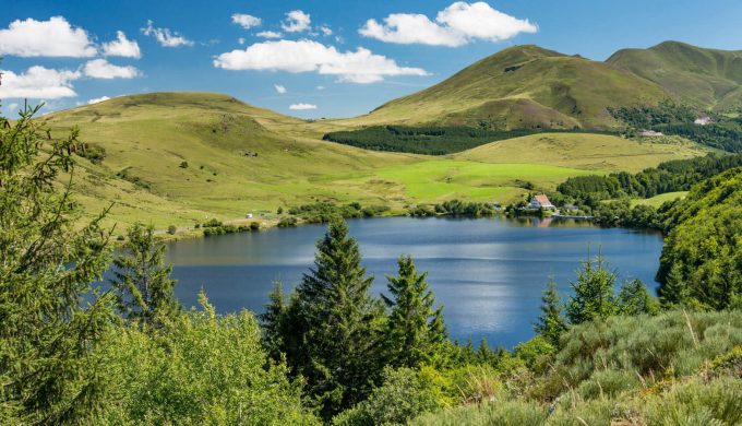 lac-auvergnecormon-francis-hemisfr-1600x900